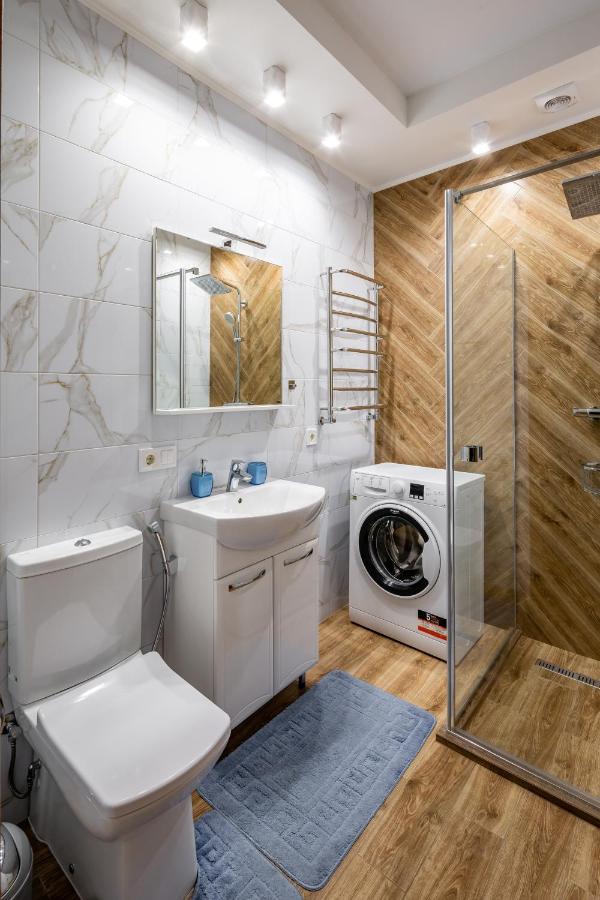 Romari Гнатюка 3 Apartment Lviv Exterior photo